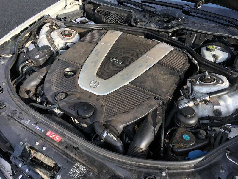 Illustration for article titled A V12 Makes Even the Worst S-Class Great